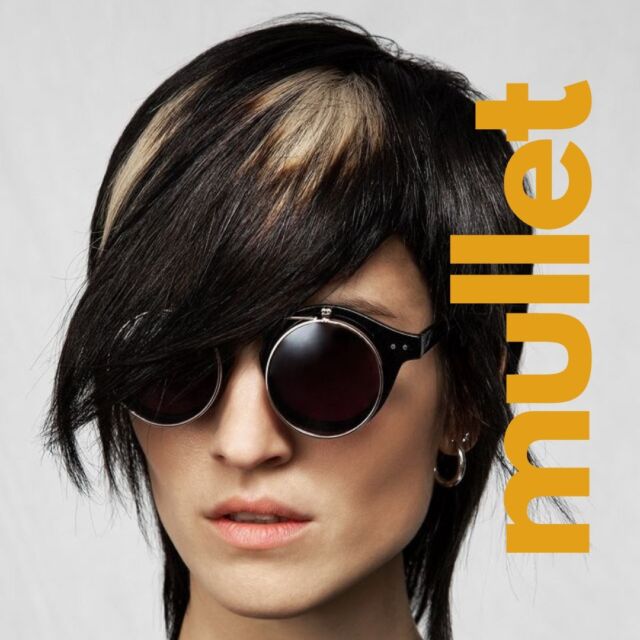 Los mullet están de moda, pero más allá de los clásicos cortes de los 80, en los que se inspiró esta tendencia, actualmente hay una gran variedad de versiones de este estilo, adaptables a las necesidades y gustos de cada una 👌
⁣
En este artículo de 20 Minutos @llatacarrerapeluqueria, @rafaelbuenopeluqueros, @felicitashair, @blue_by_raquelsaiz y @josegarciapeluqueros proponen formas de llevarlos.⁣
⁣
Descubridlas entrando al link de la bio⁣ 👆
⁣
Mil gracias @20minutos.es ⁣😊
⁣
⁣
⁣
https://www.20minutos.es/noticia/4612737/0/las-claves-para-personalizar-el-mullet-uno-de-los-cortes-estrella-del-momento/?autoref=true
⁣
⁣
⁣
⁣
#cabelloexperience #mullet #mullethairstyle #hairtrends #tendenciaspeluqueria #peluqueria